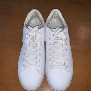 NIKE Women’s Sport Shoes